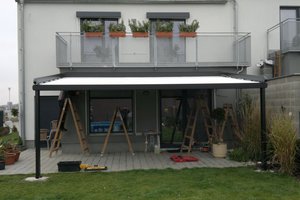 Luxusní pergola na terasu rodinného domu