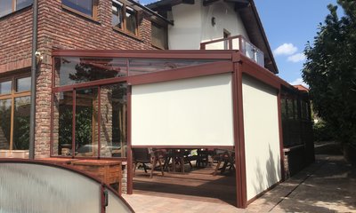 Pergola TERRADO, stínění ARNEX, rolety VENTOSOL, zasklení - Plzeň