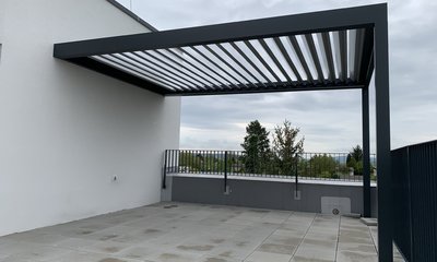 Bioklimatická pergola ARTOSI - Plzeň